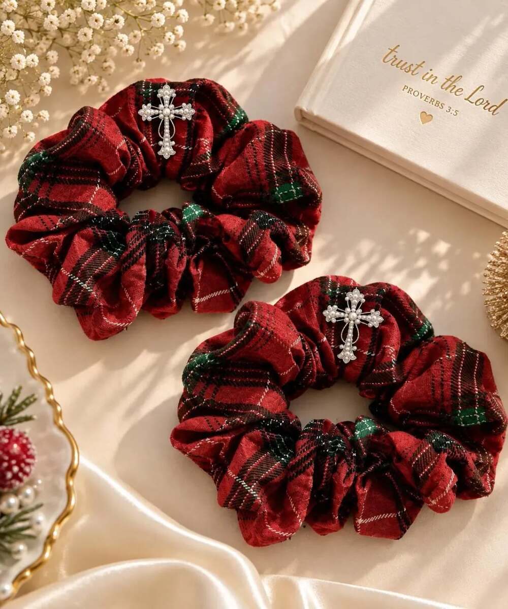 Preppy Christmas Tartan Plaid Scrunchie Set Red Green Holiday Hair Accessories
